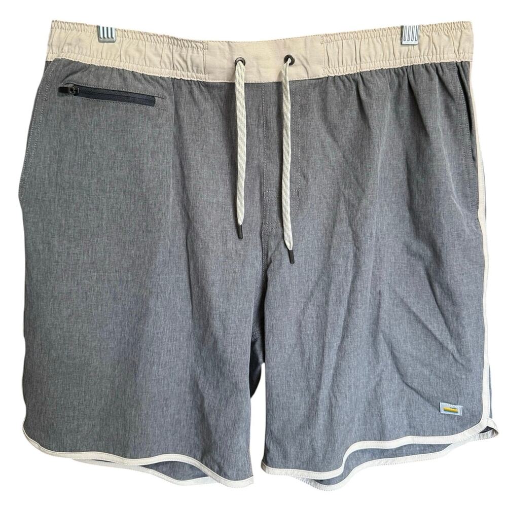 Vuori Men's Banks Unlined Athletic Shorts Gray White Size XL - Picture 3 of 9
